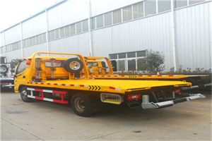 武江区附近拖车救援搭电